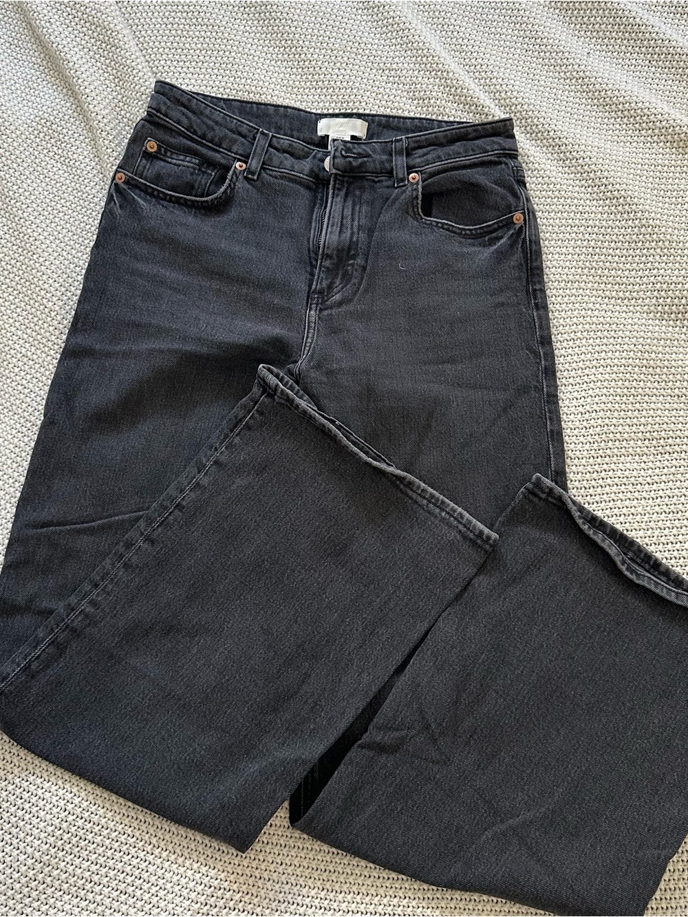 H&M High Rise Wide Leg Black Wash Jeans Women’s US 6